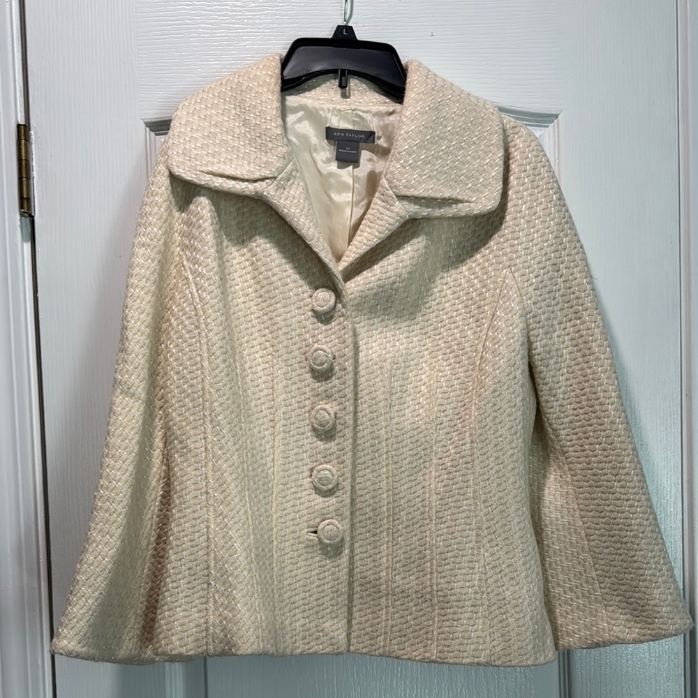 Ann Taylor Beautiful Cream Jacket